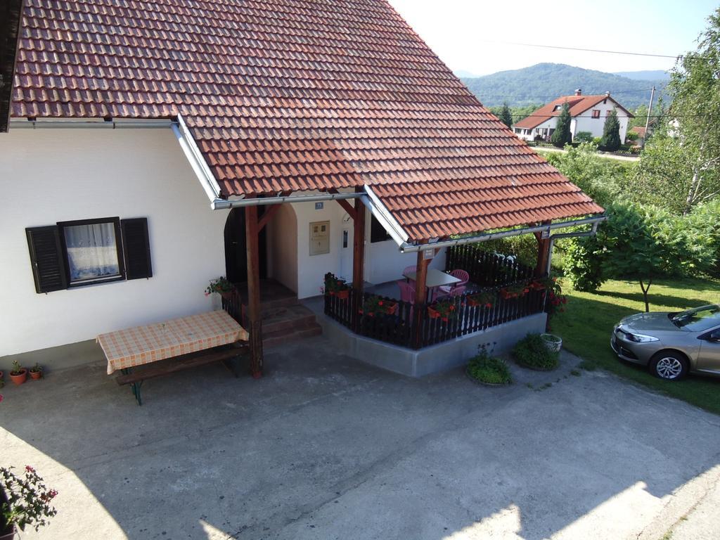 House Ilija Hodak Селиште-Дрежничко Экстерьер фото
