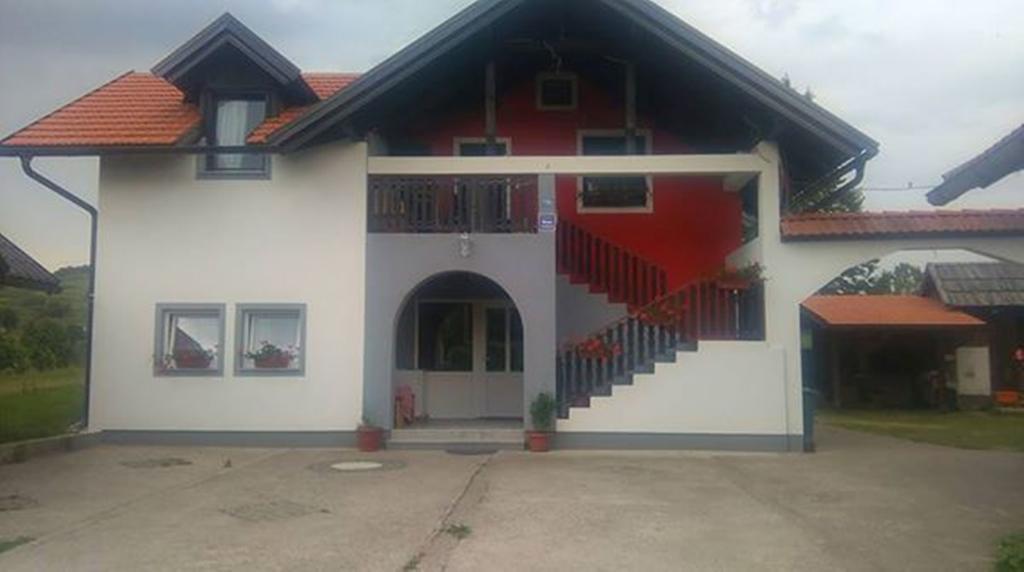 House Ilija Hodak Селиште-Дрежничко Экстерьер фото